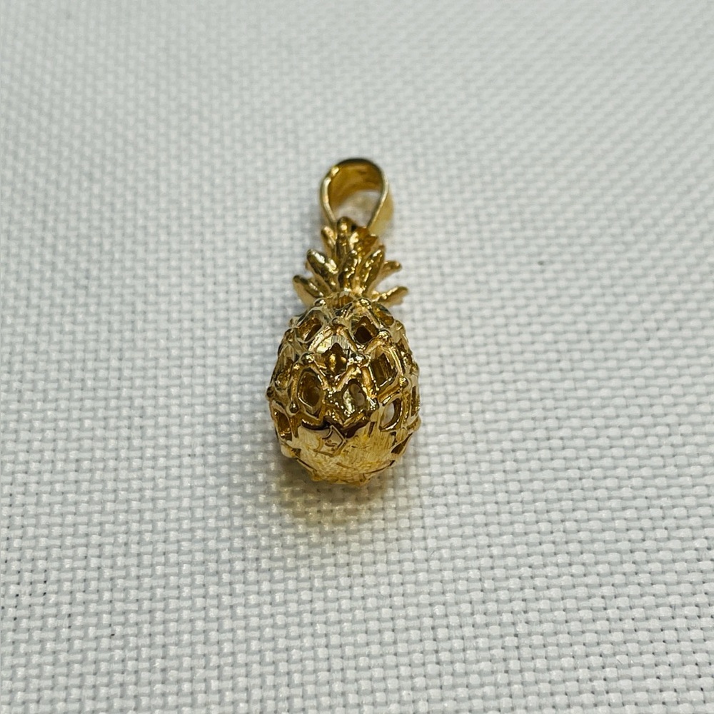 14K Solid Yellow Gold 3D Pineapple Pendant Charm